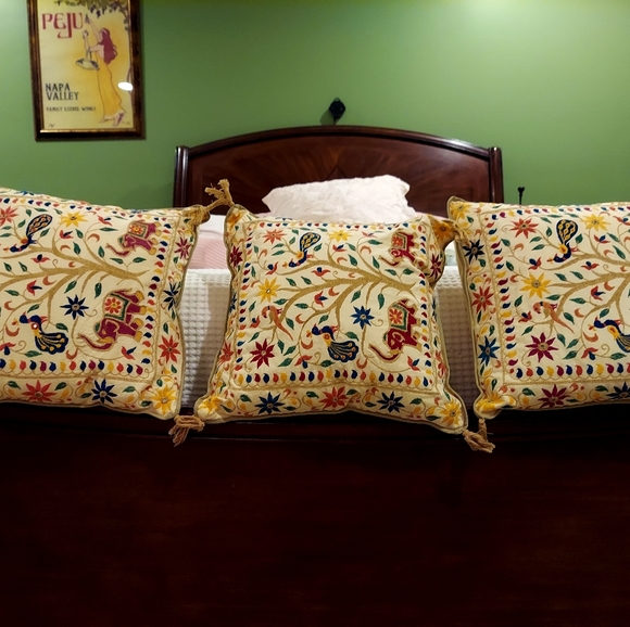 Accents Decorative Throw Pillows Set Of 3 Poshmark